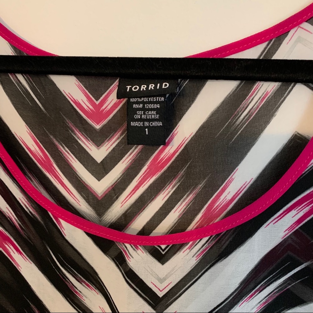 Torrid Tank - Picture 3 of 3
